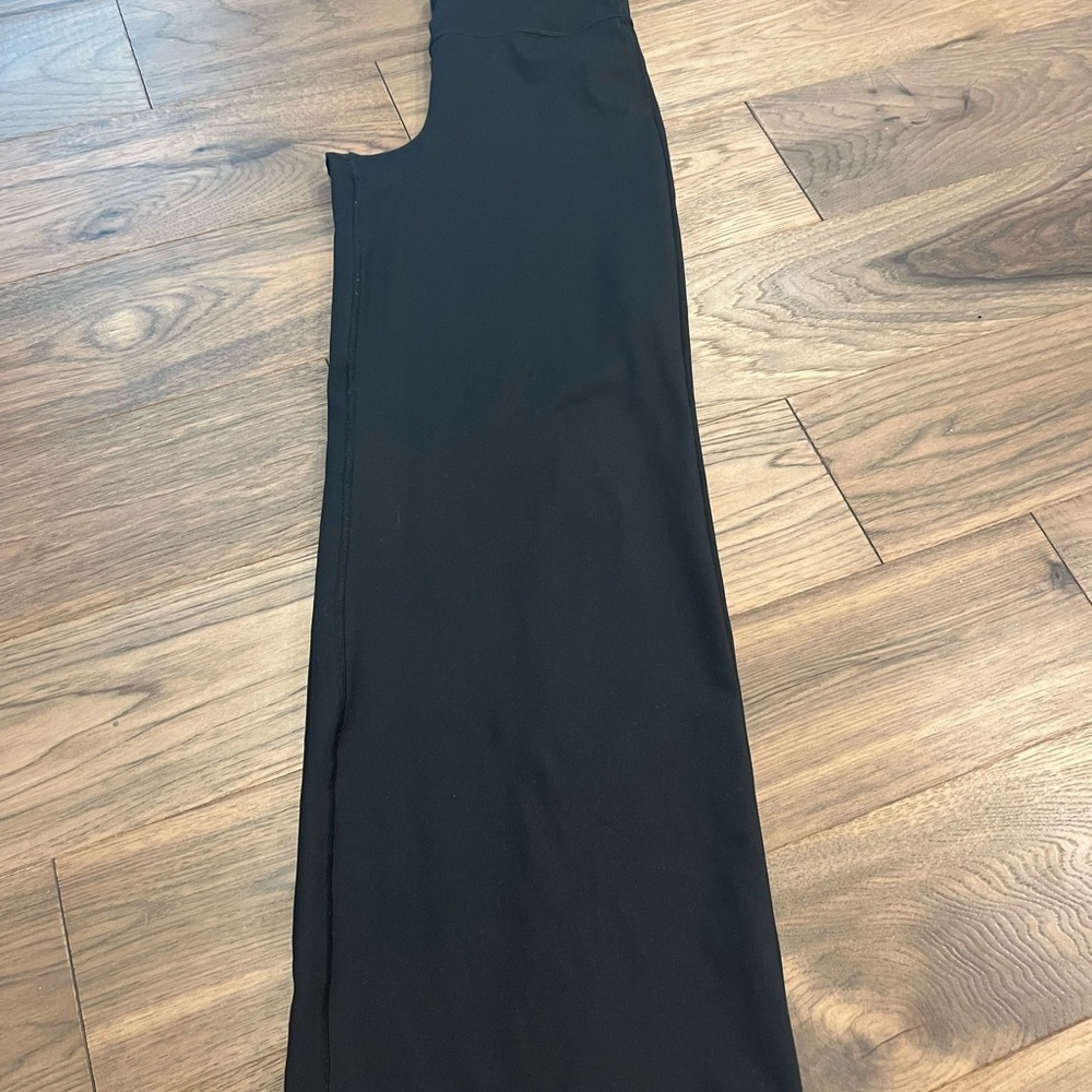 GapFit High Rise Wide Leg Power Leggings
Black
Medium
Like new
